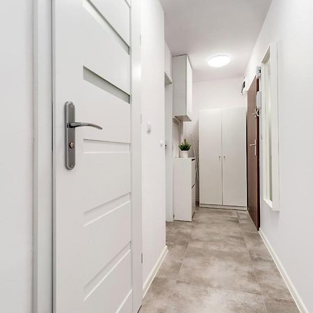 Pokoje Gdansk Zabianka - Bitwy Oliwskiej 15 Apartment Luaran gambar